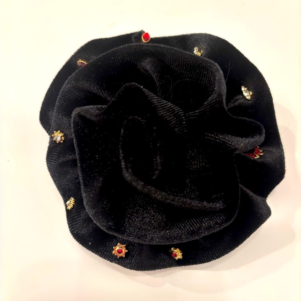 Free People Black Rosette Brooch with Gold tone Earrings NWT